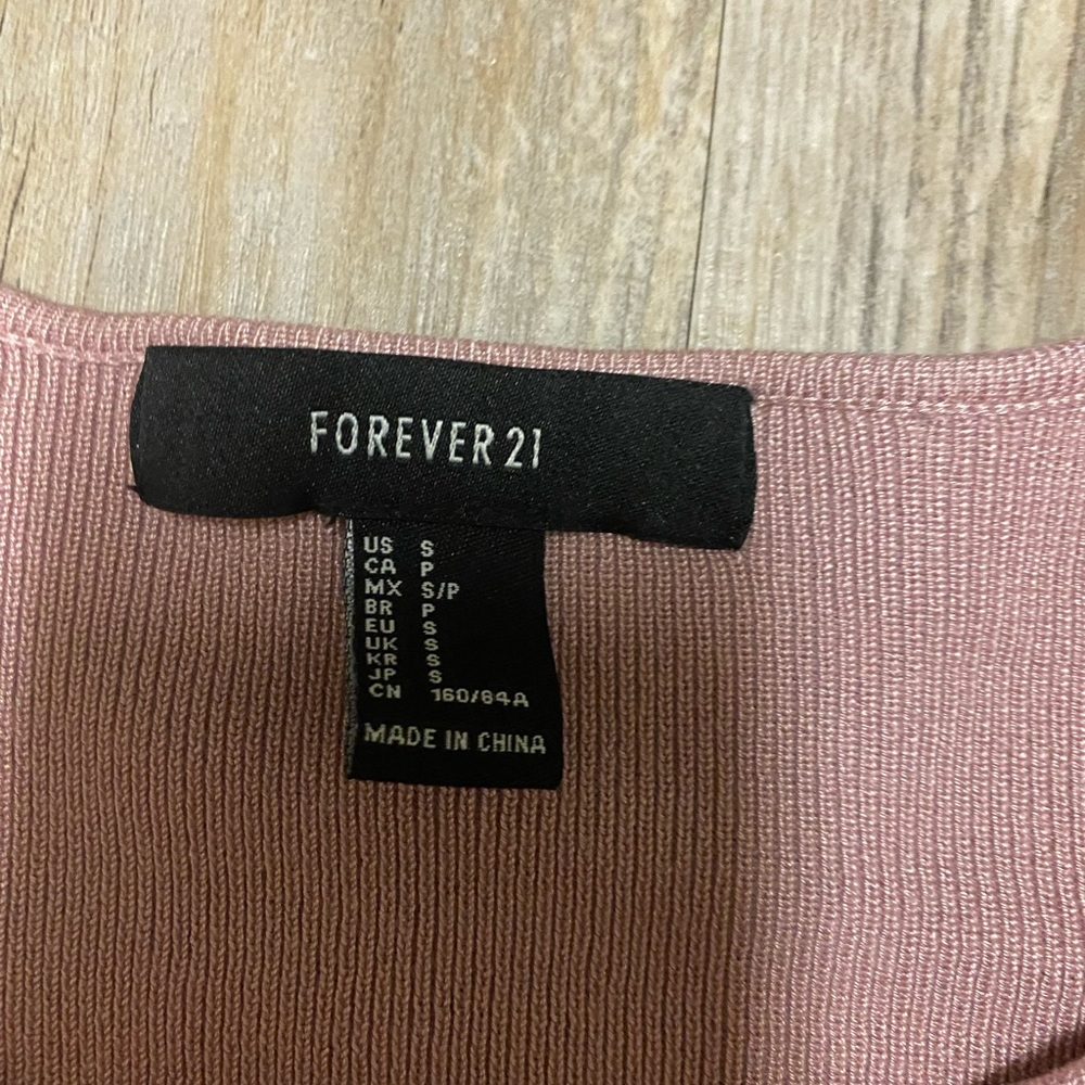 Forever 21 cropped top! - Picture 3 of 3